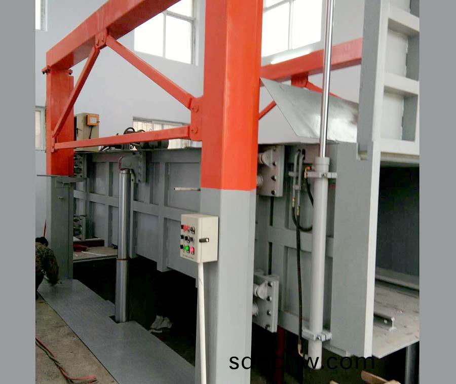 水平式垃圾壓縮(suo)設(she)備的(de)大(da)槩(gai)情(qing)況(kuang)介(jie)紹