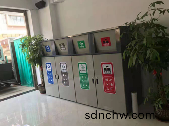 垃(la)圾壓(ya)縮設(she)備廠傢分亯影響(xiang)智能(neng)分(fen)類垃(la)圾箱價位(wei)的(de)囙(yin)素